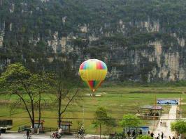 Yangshuo Hot Air Ballooning Landfall